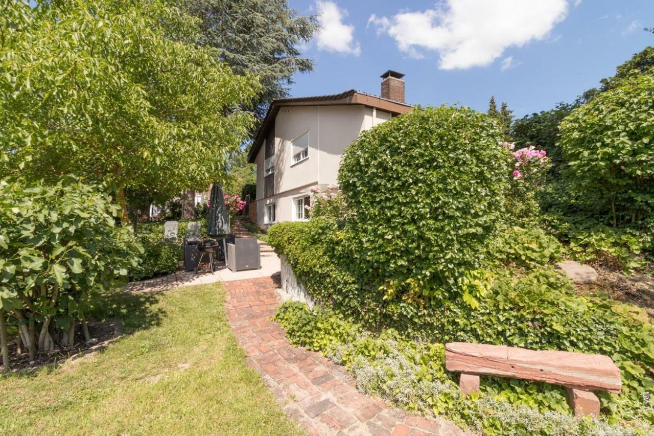Villa-Doerr 100 M² + 1500M² Garten Woerrstadt Екстер'єр фото